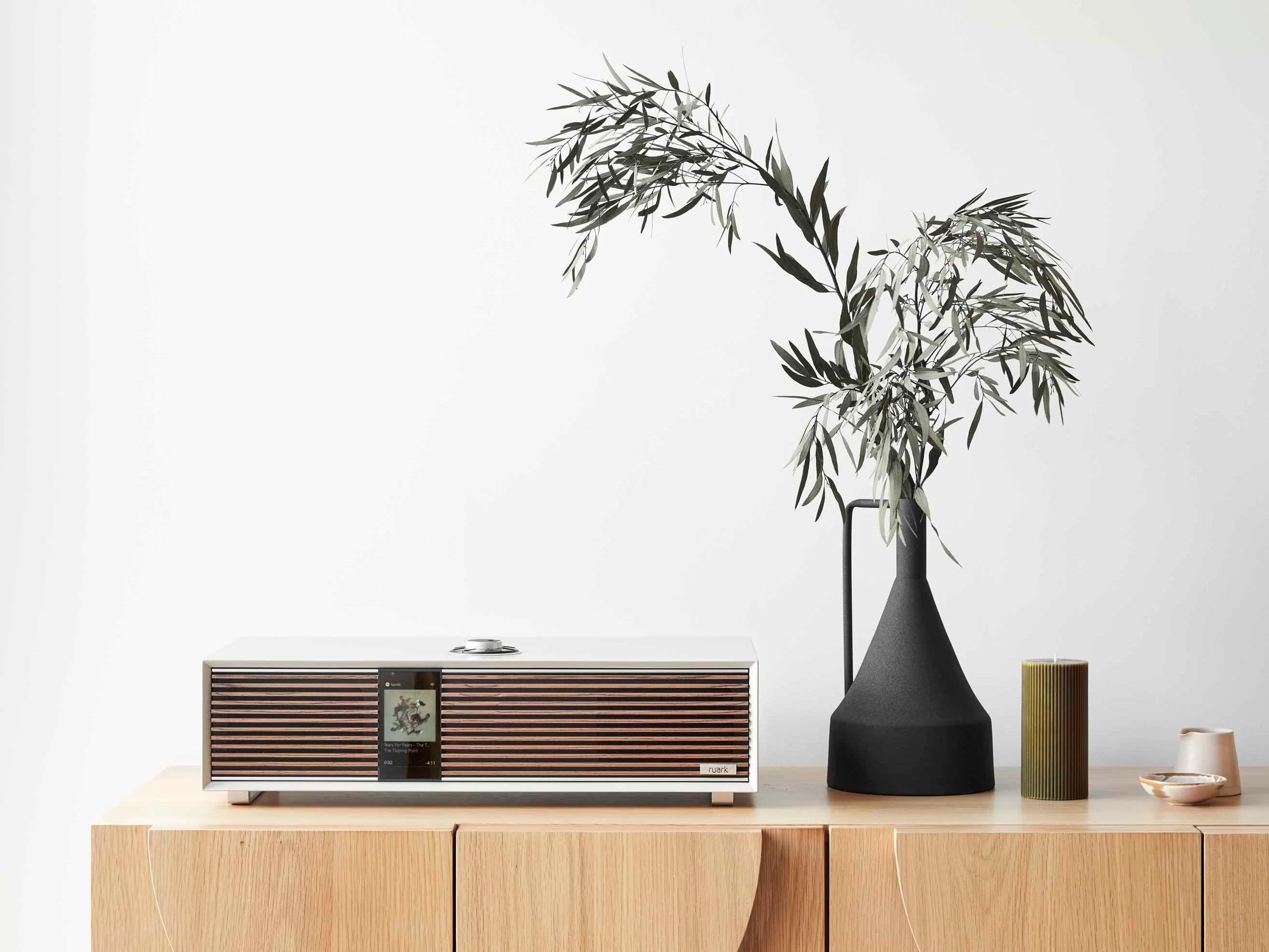 R410 Integrated Music System